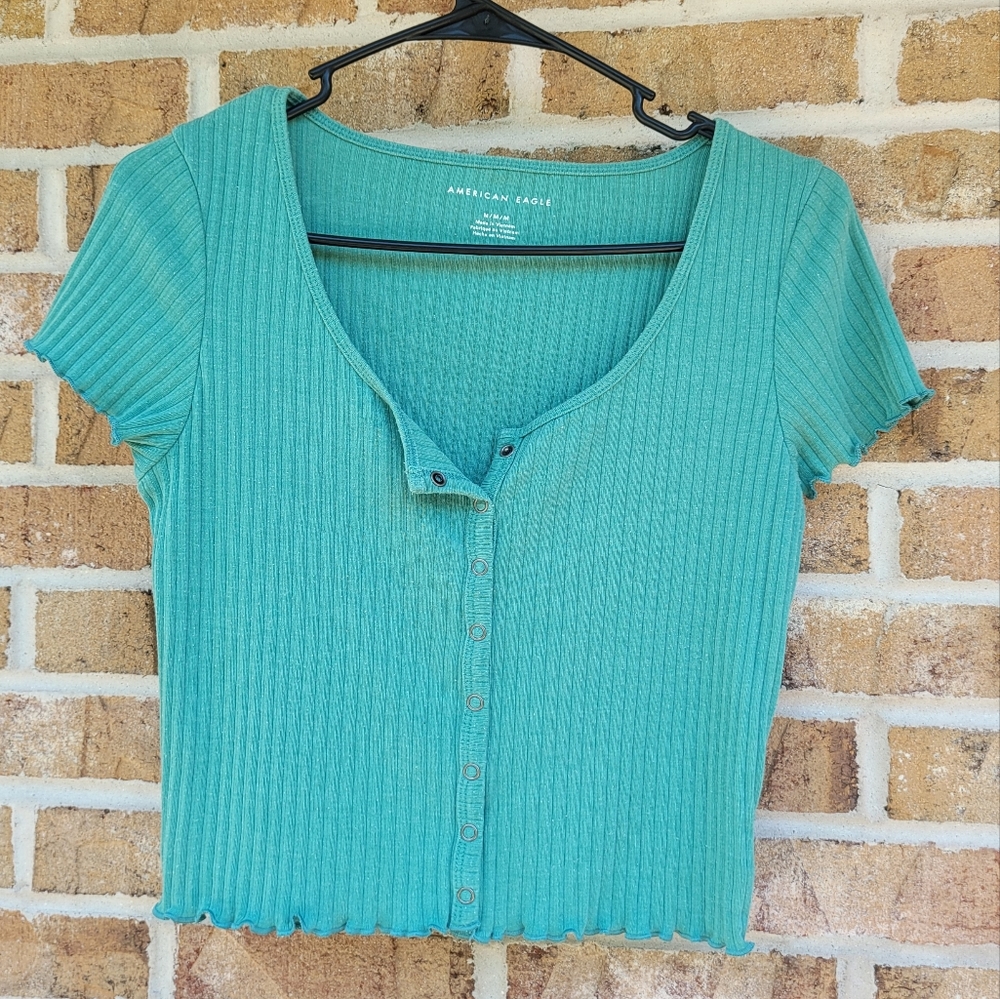 AE Crop Top